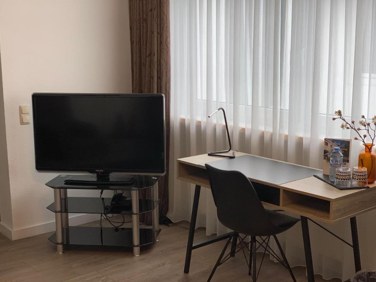 هرزوغنراث Hotel Und Apartment Garni Eurode Live المظهر الخارجي الصورة