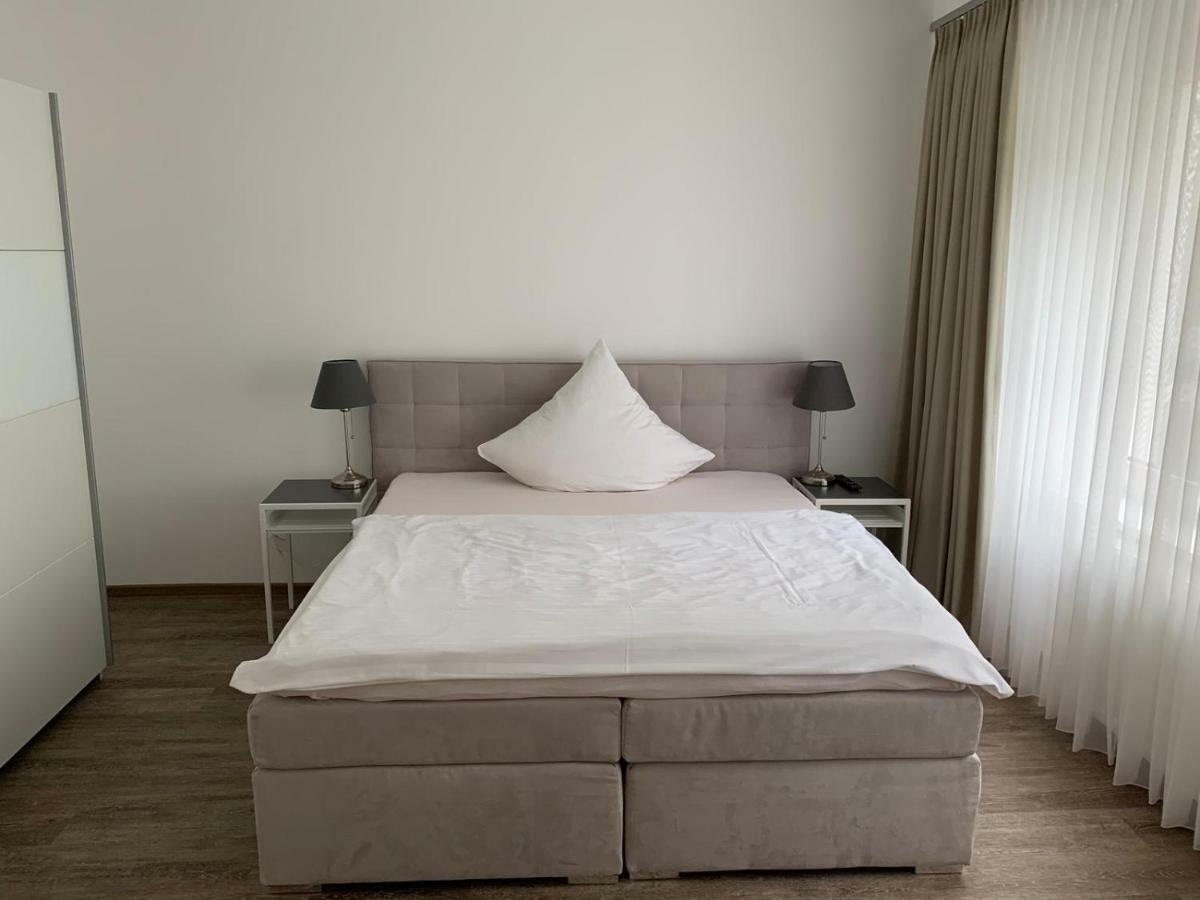 هرزوغنراث Hotel Und Apartment Garni Eurode Live المظهر الخارجي الصورة